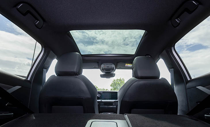Opel Modelleri Panoramik Cam Tavan Özelliği ile Özgürlüğün Kapılarını Açıyor!