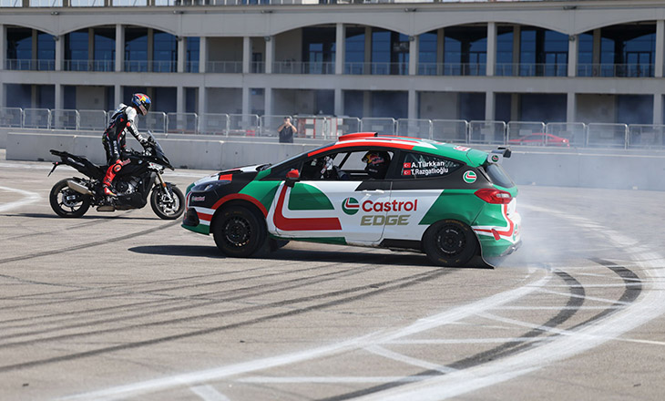 Castrol, bir kez daha sınırları zorlayan bir etkinliğe imza attı