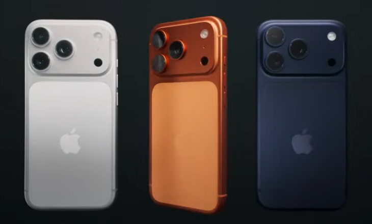 iPhone 17’nin yeni selfie kamerası, telefonunuzu döndürmeden grup çekimleri yapmanızı sağlıyor