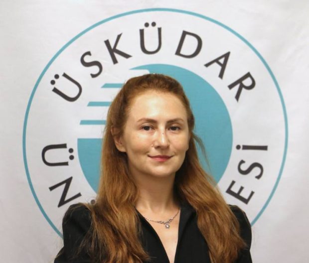 Üsküdar Üniversitesi İletişim Fakültesi Yeni Medya ve İletişim (İngilizce) Bölümünden Dr. Öğr. Üyesi Öznur Karakaş Kırmızısakal, değişen iletişim dili konusunu değerlendirdi.