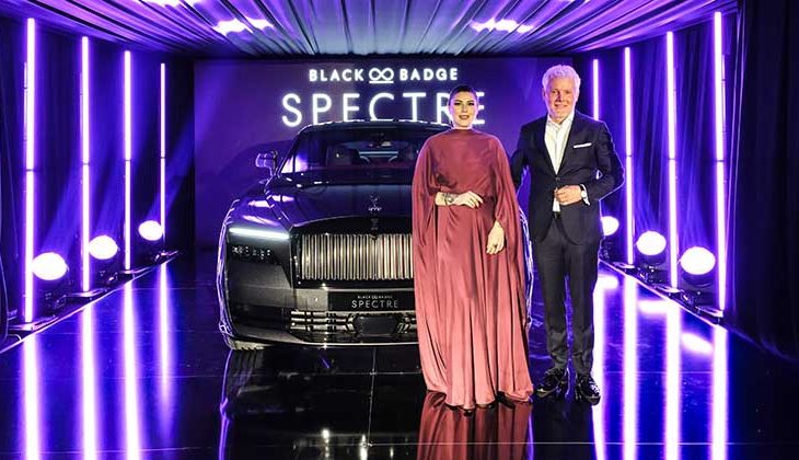 Tarihinin en güçlü Rolls-Royce’u Black Badge Spectre Türkiye sahnesinde