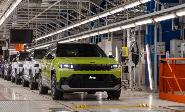 Jeep® Tamamen Yenilenen Kompakt SUV Modeli Compass’ın Üretimine Start Verdi!