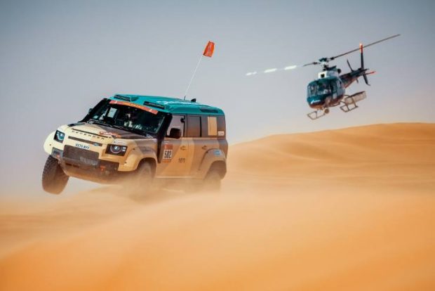 Defender’dan Dakar’da İlk Yılda Tarihi Başarı: Stock Kategorisinde Çifte Podyum