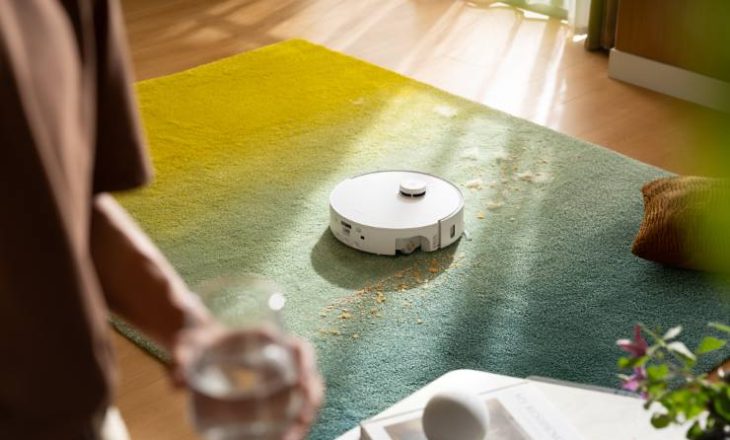 Roborock, yeni nesil rulo paspaslı robot süpürge Qrevo Curv 2 Flow’u tanıttı