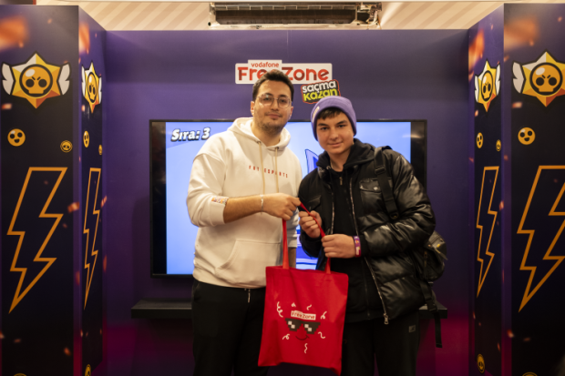 Vodafone Mağazasında 5G hızında BRAWL STARS