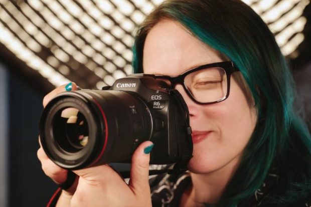 Anın İçindeki Duygu: Düğün Fotoğrafçılığı ile Hikâye Anlatımı