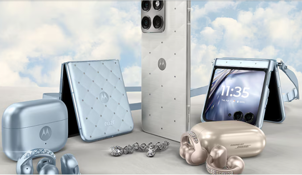 Motorola Efsanesi Geri Döndü! “Hello Moto” Yeniden Sahnede!