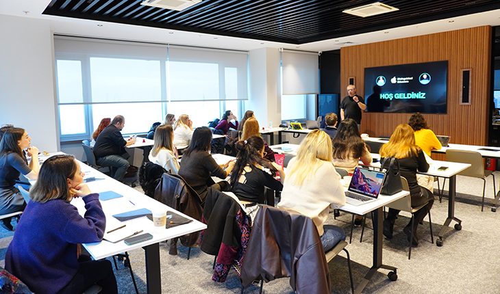 Pozitif Teknoloji Bu Yıl da Eğitim Teknolojileri Zirvesi’nin Teknoloji Sponsoru Oldu