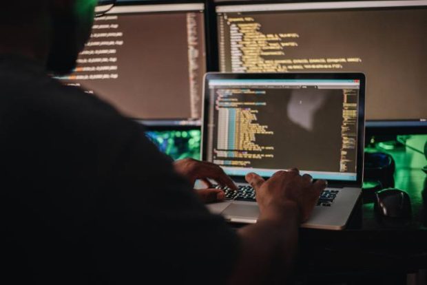 Yerli yazılımların sayısının artmasıyla geleceğe önemli bir miras bırakabiliriz