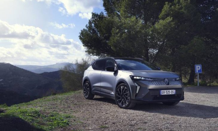 Scenic E-Tech Elektrikli Türkiye’de!