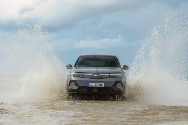Elektrikli Dört Çeker, Yeni Opel Grandland Elektrik AWD Akıllı 4×4 Türkiye’de!