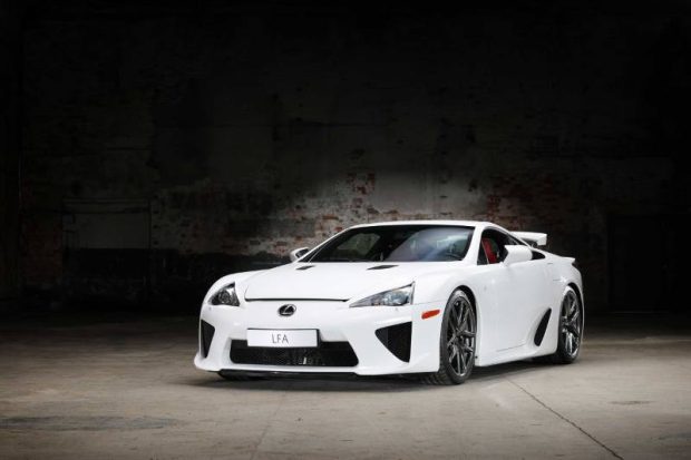 Lexus’un İkonik Modeli LFA, Türkiye’de Otomobil Tutkunlarının Kalbini Fethetti