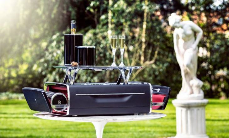 Kutlamalarınızı Rolls-Royce zarafetiyle taçlandırın