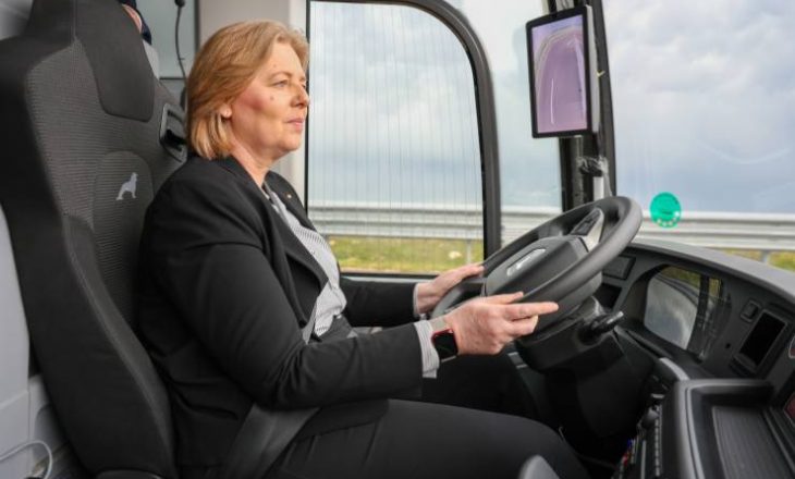Alman Bakan Bärbel Bas’tan MAN eCoach Test Sürüşü