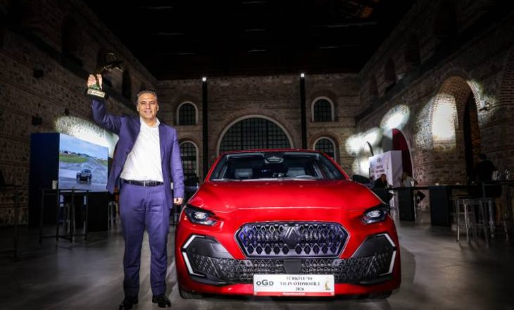Türkiye’de “Yılın Otomobili” Renault Clio Seçildi