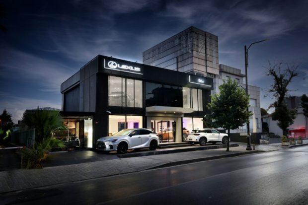 Lexus’un İstanbul’daki Yeni Adresi Etiler Showroom’u Açıldı
