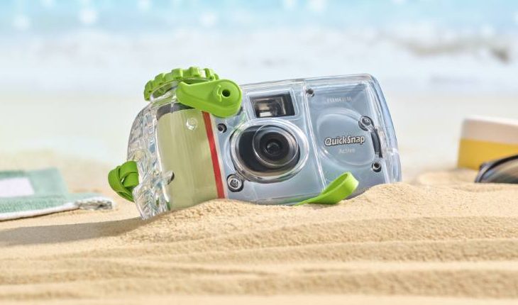 Fujifilm, QuickSnap™’in 40. Yılını Yeni Su Geçirmez ve Siyah-Beyaz Modellerinin Lansmanıyla Kutluyor