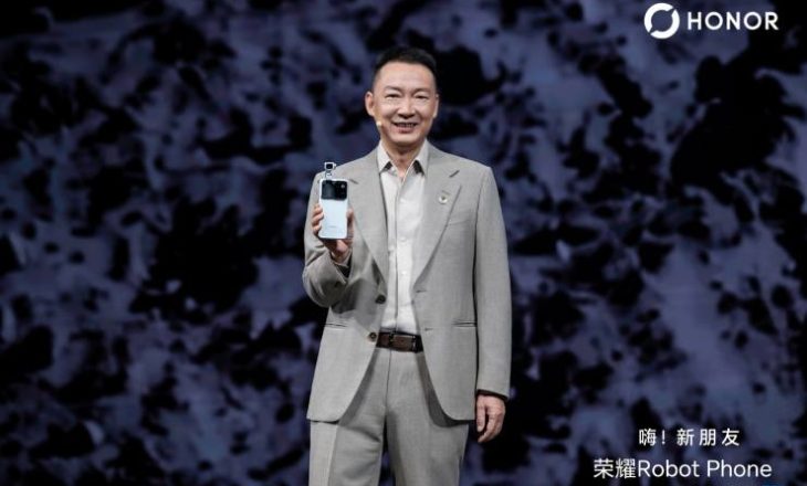 HONOR, yeni modeli Robot Phone’u tanıttı