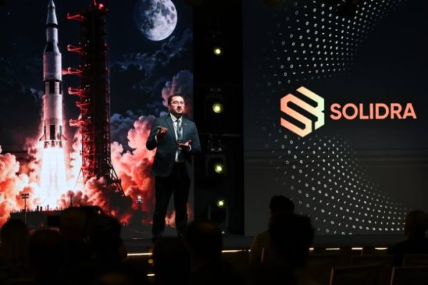Solidra satın almada yapay zeka ile insan deneyimini buluşturuyor